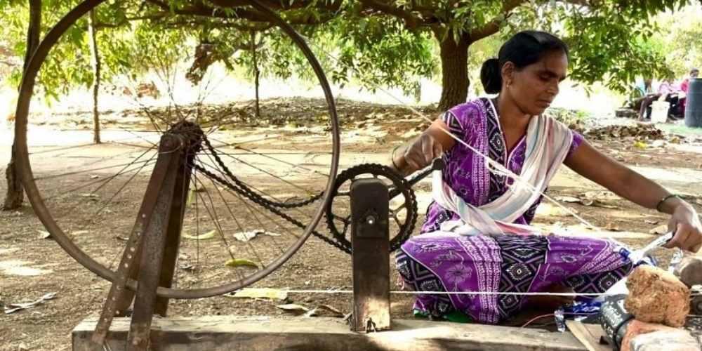 IT Engineer Uses Charkha to Upcycle 700000 Plastic Wrappers